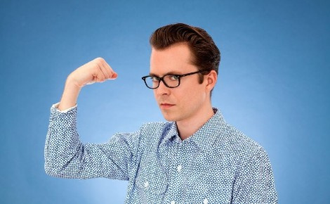 Tom Vek